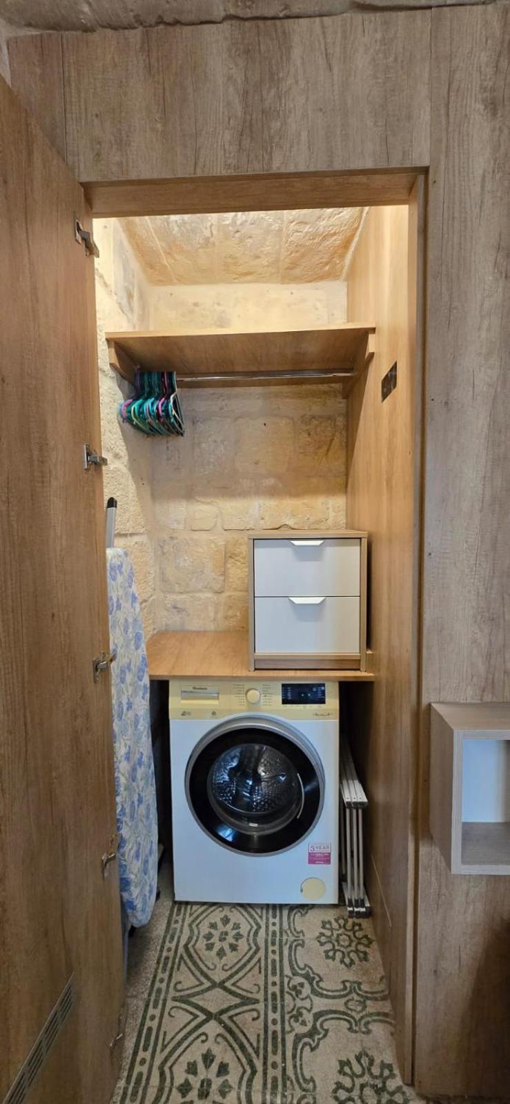 Servants' Quarters Studio Apartment Βαλέτα Εξωτερικό φωτογραφία